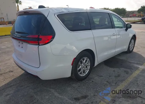 2023 Chrysler Pacifica Touring z USA, uszkodzony, nr VIN 2C4RC1FG4PR559558